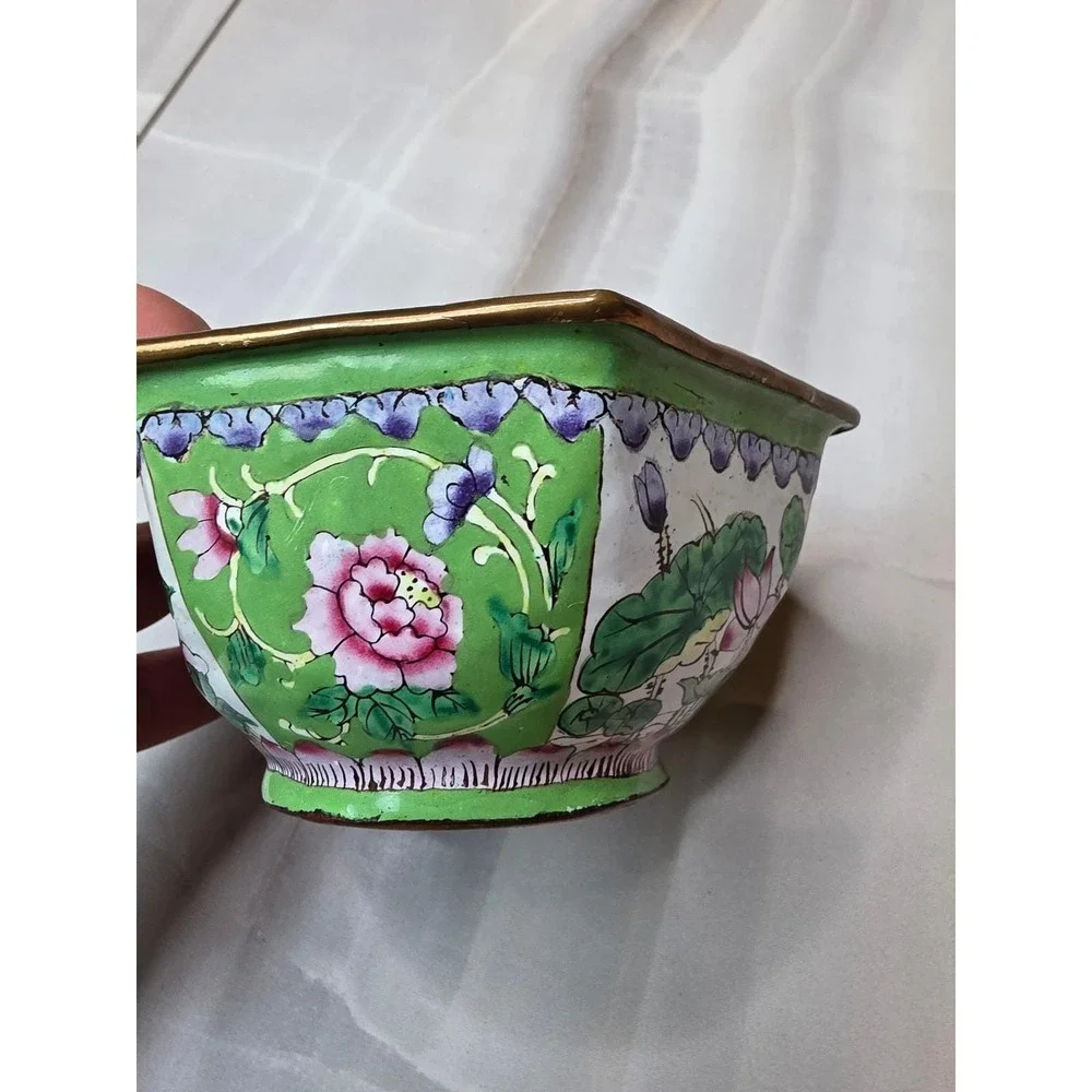 Vintage Chinese Cloisene Enamel Hexagonal Bowl Green Floral‎ Bird 4.25